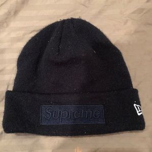 Supreme box logo beanie